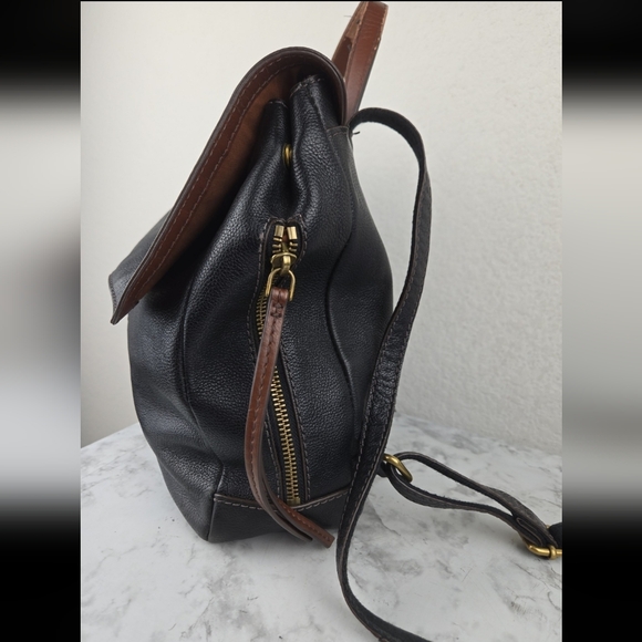 Fossil Black Leather Backpack - Picture 5 of 12